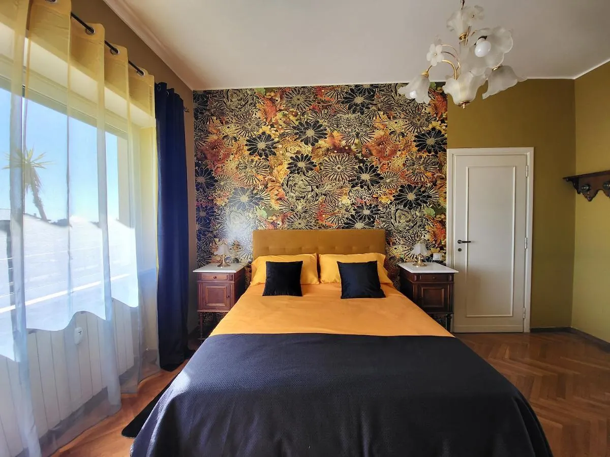 Boutique Maison - Pentimalli 84 Rome 0*,  Italy